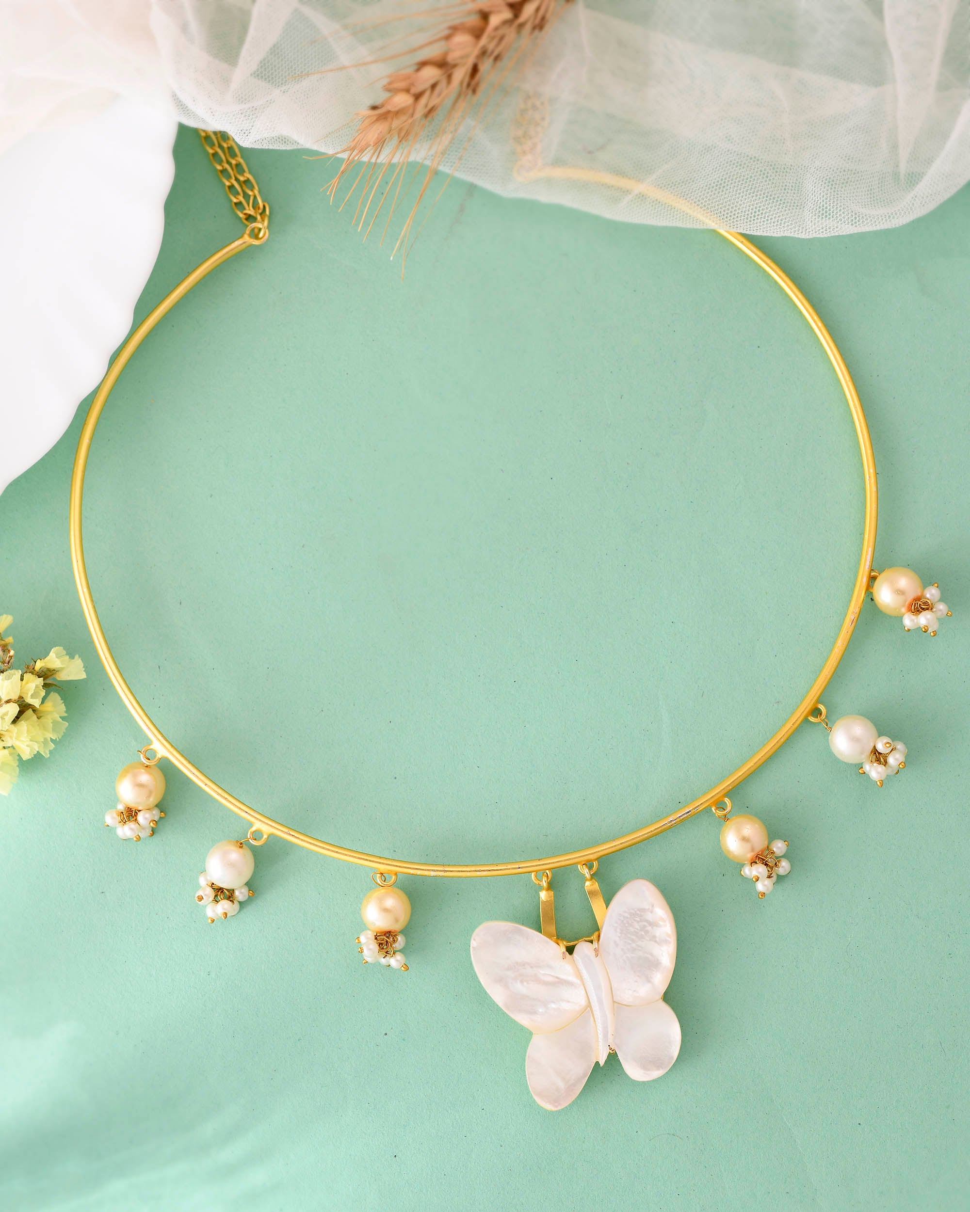 CLASSIC BUTTERFLY NECKLACE